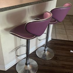 High chair purplelike new