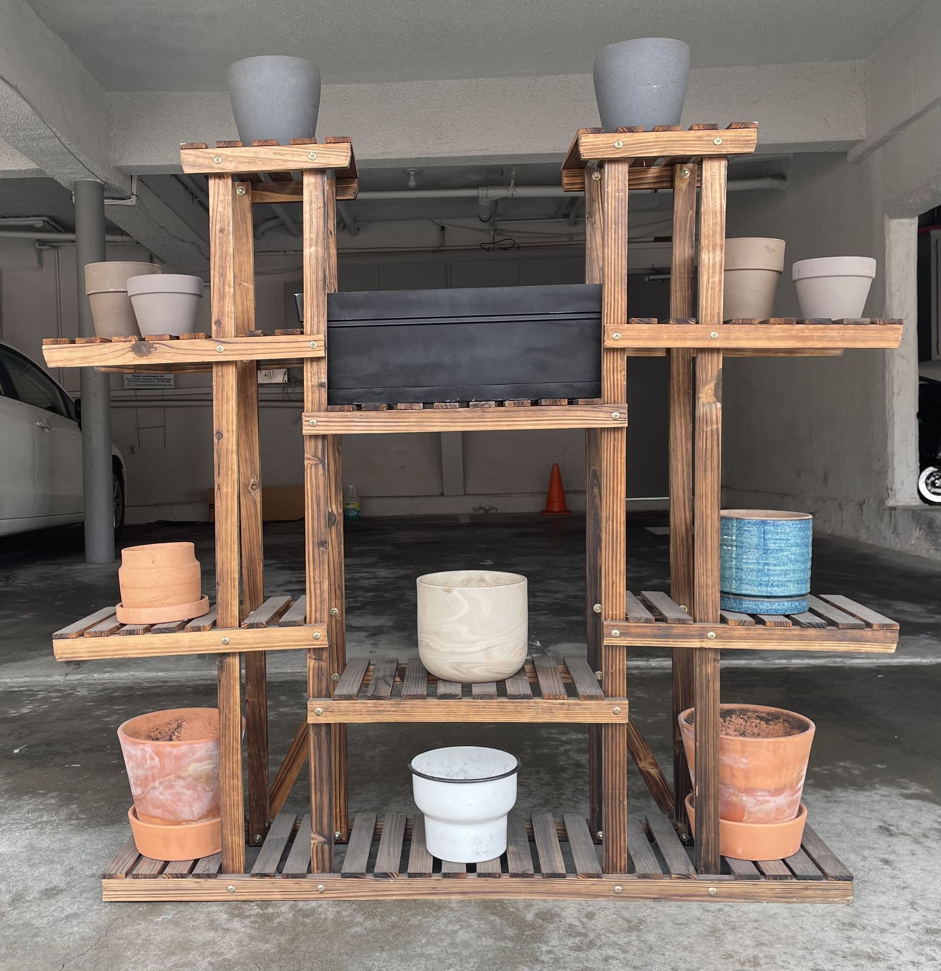 Plant Stand With Pots