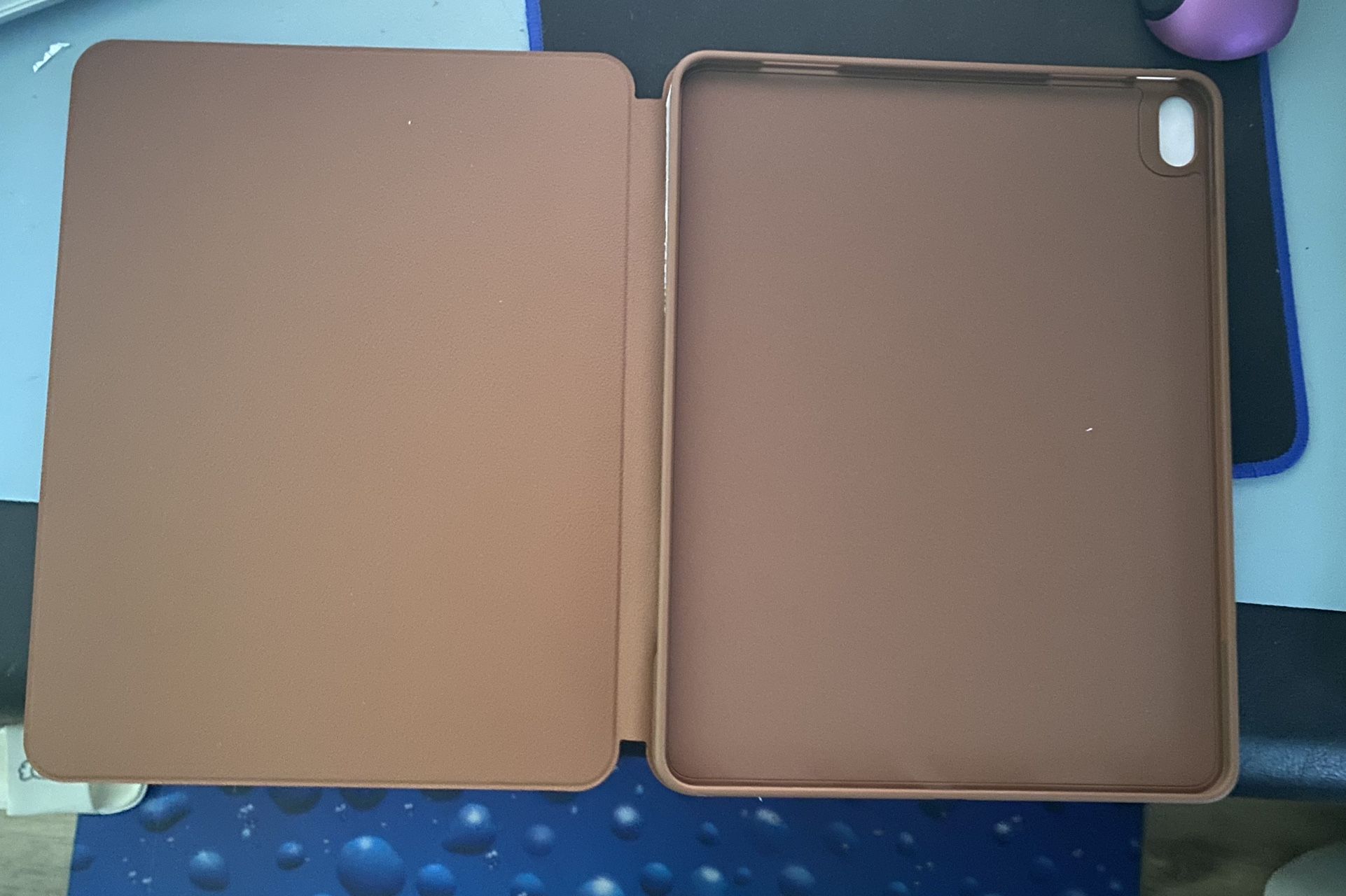 iPad Air 12.9” Brown Case
