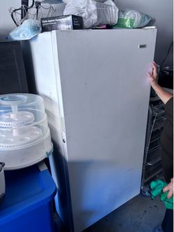 Deep freezer