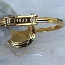 GUCCI WOMENS WATCH