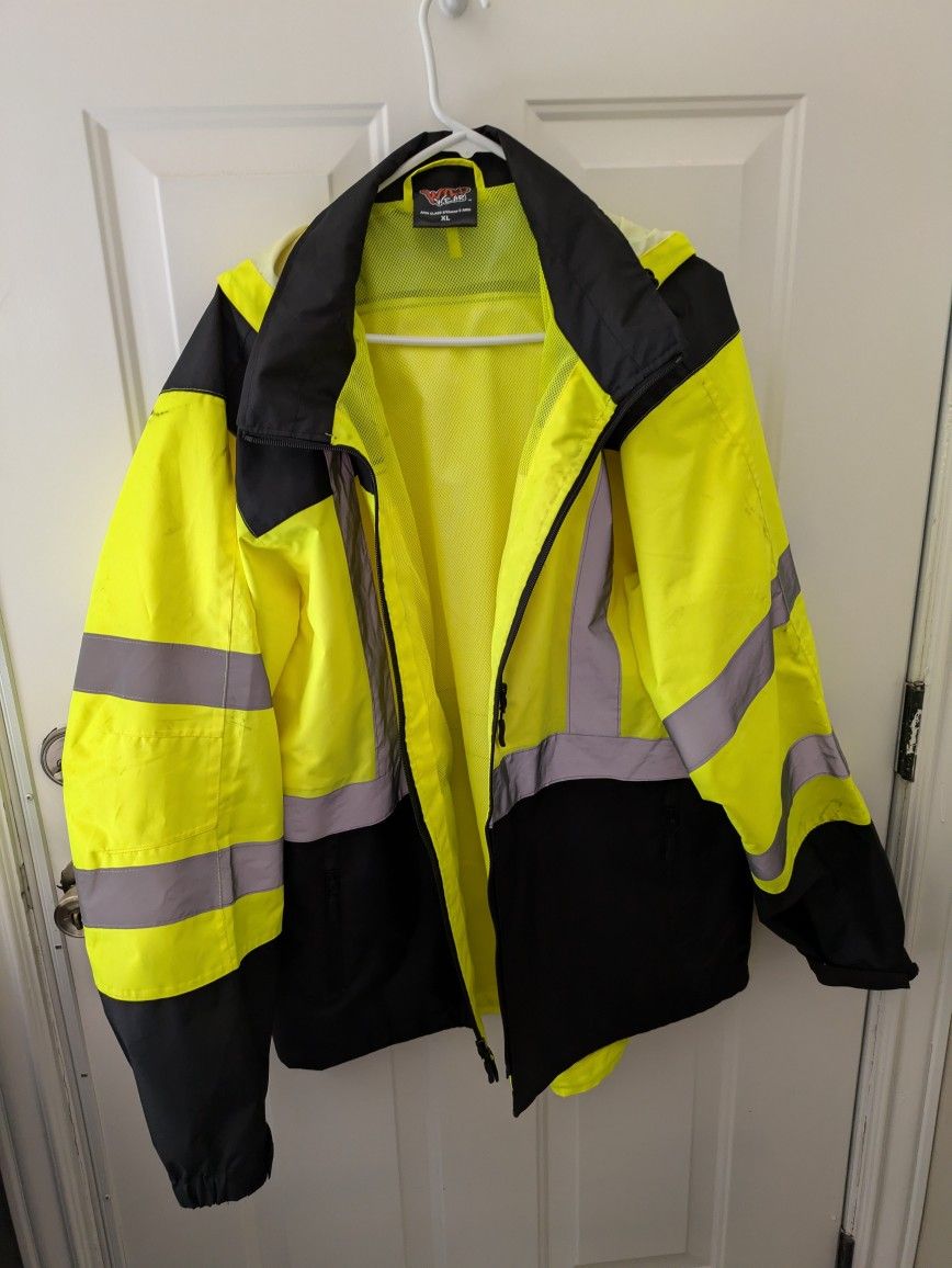 Men's XL Heavy Duty Reflective Rain Coat