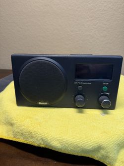 Boston Acoustics Recepter AM/FM Dual Alarm Clock Radio