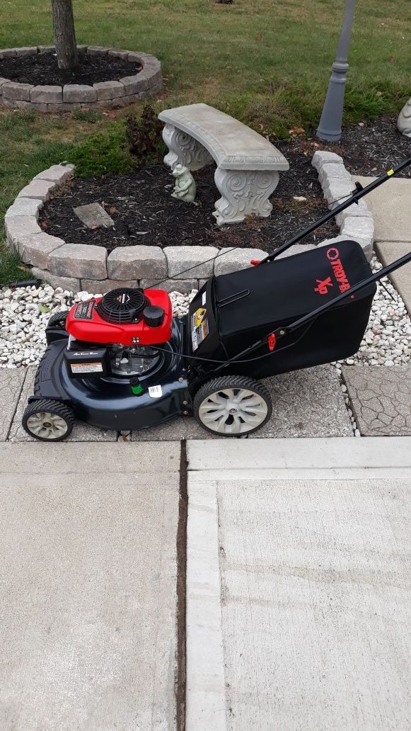 Troy Bilt TB130 XP 21" mulching push/lawn mower with Honda engine for