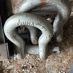 Heavy Duty Tow Shackles