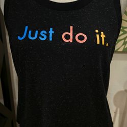 Women's Nike Sleeveless Tshirt N Shorts