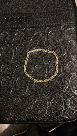Gold bracelet 10k