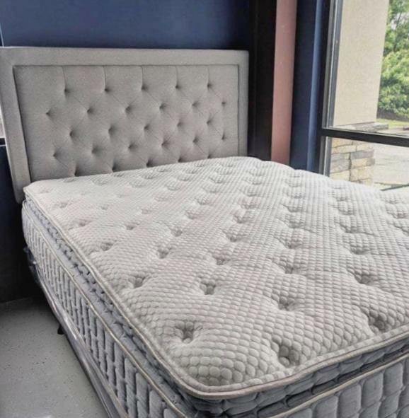 BRAND NEW MATTRESS (still in plastic)
