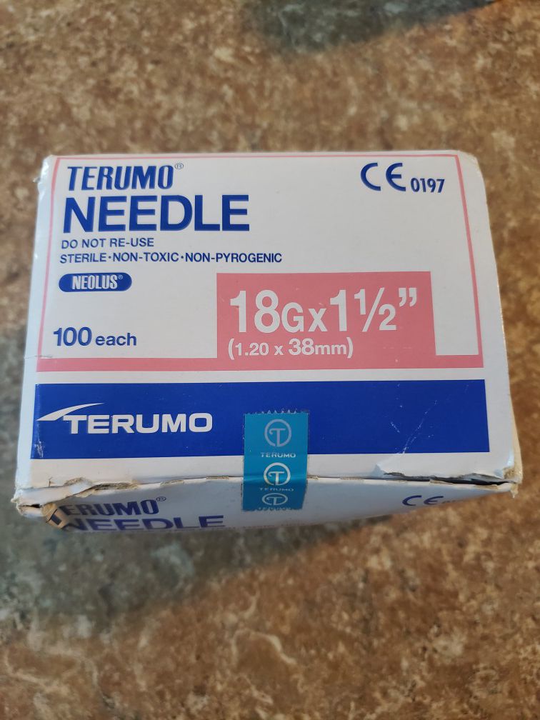 Terumo 18G x 1 1/2" (1.20x38mm) 100 Pack Needles