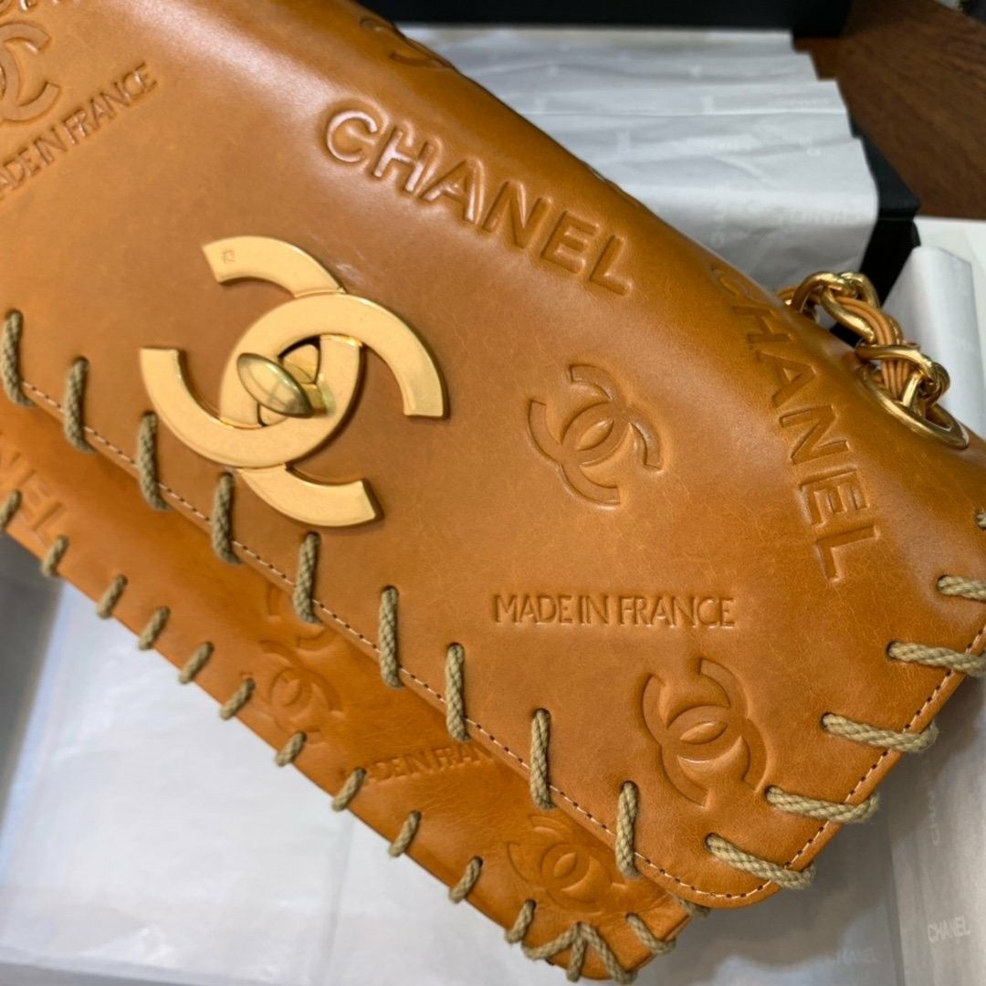 Chanel vintage handbag