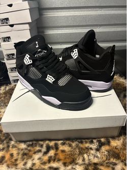 JORDAN 4 WHITE THUNDER SIZE 6-11