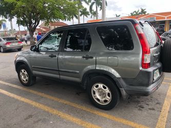 Honda CR-V SUV Gray