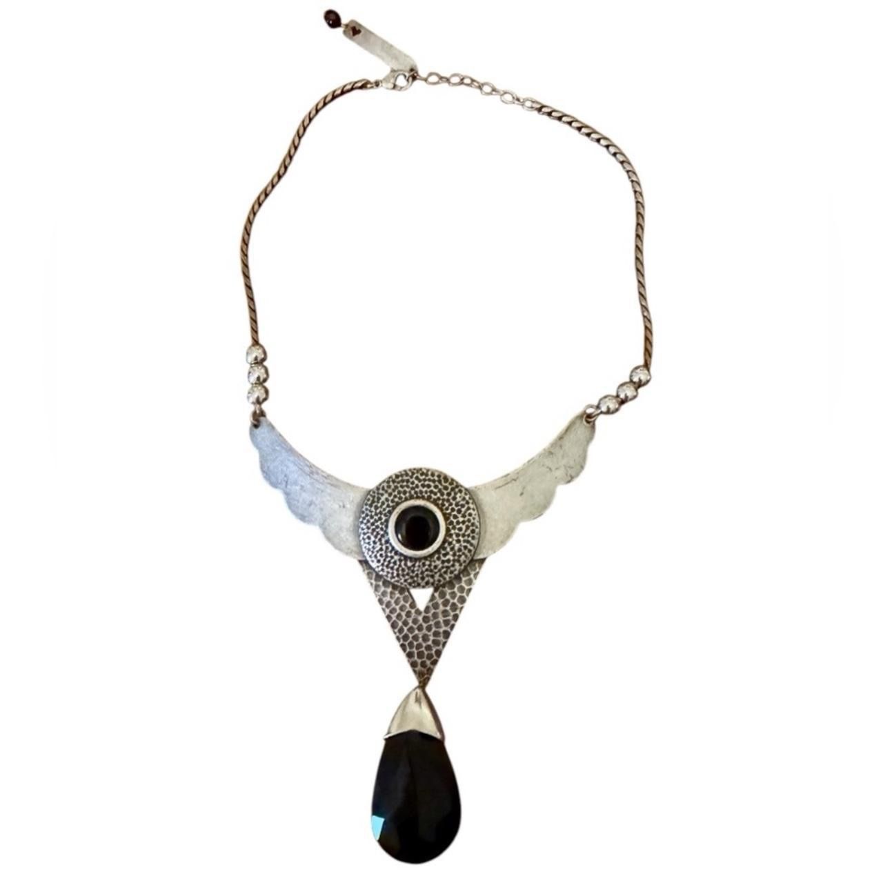 BELLADONNA CANADA 00’s Vintage Pewter Glass Silver Hammered Drop Pendant Statement Necklace