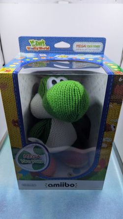 Mega Yarn Yoshi Nintendo Amiibo  (2015)