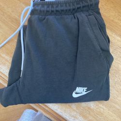 Nike Joggers