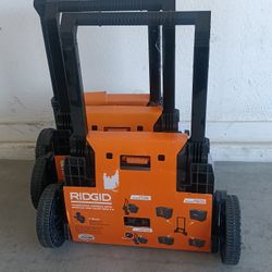 RIDGID Telescopic Handle With Wheels 