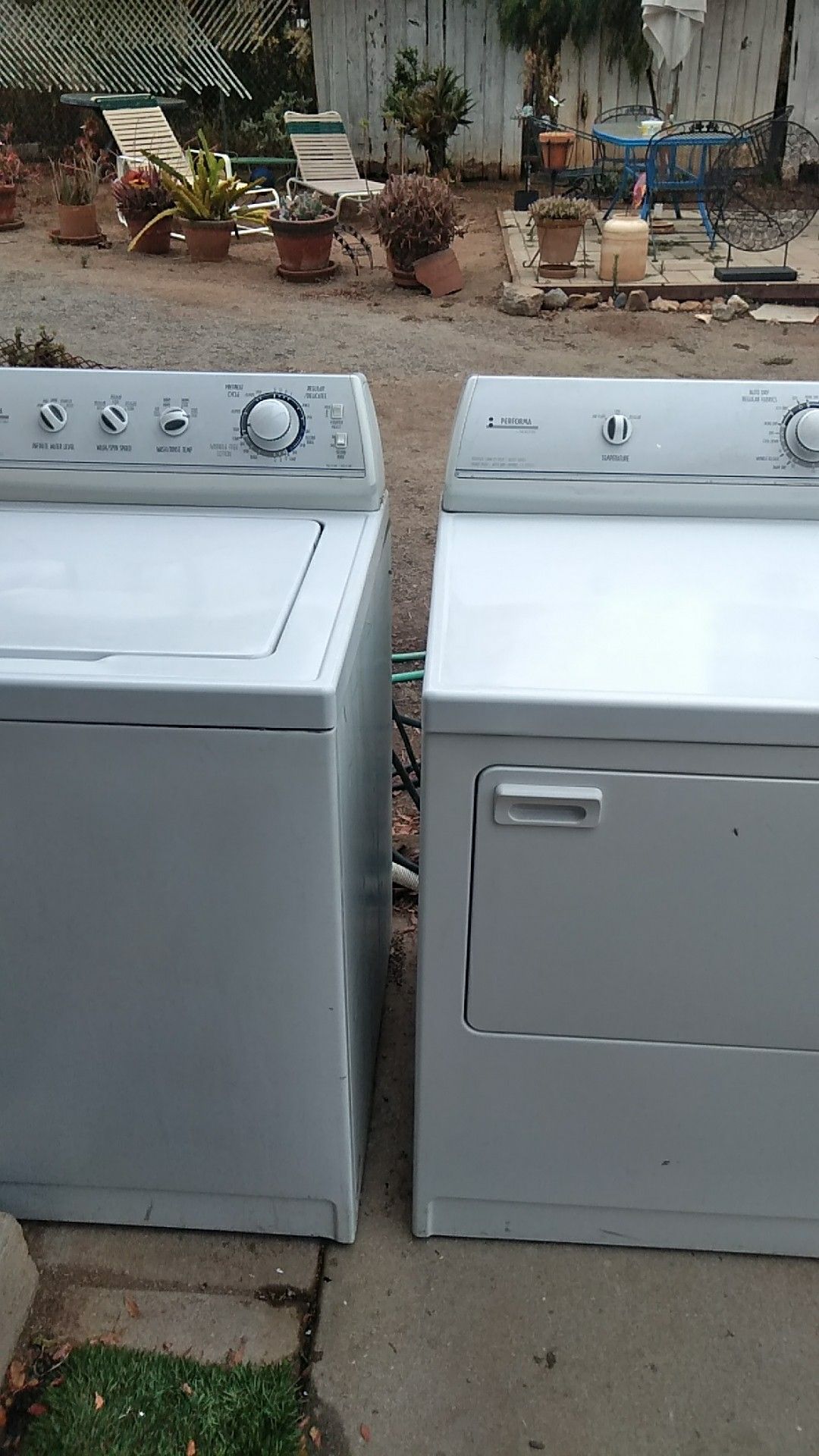 Washer & Dryer (maytag Performa model. Matchine set.