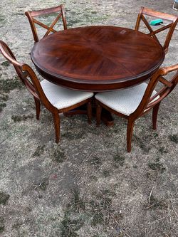 DINING SET✅✅✅✅
