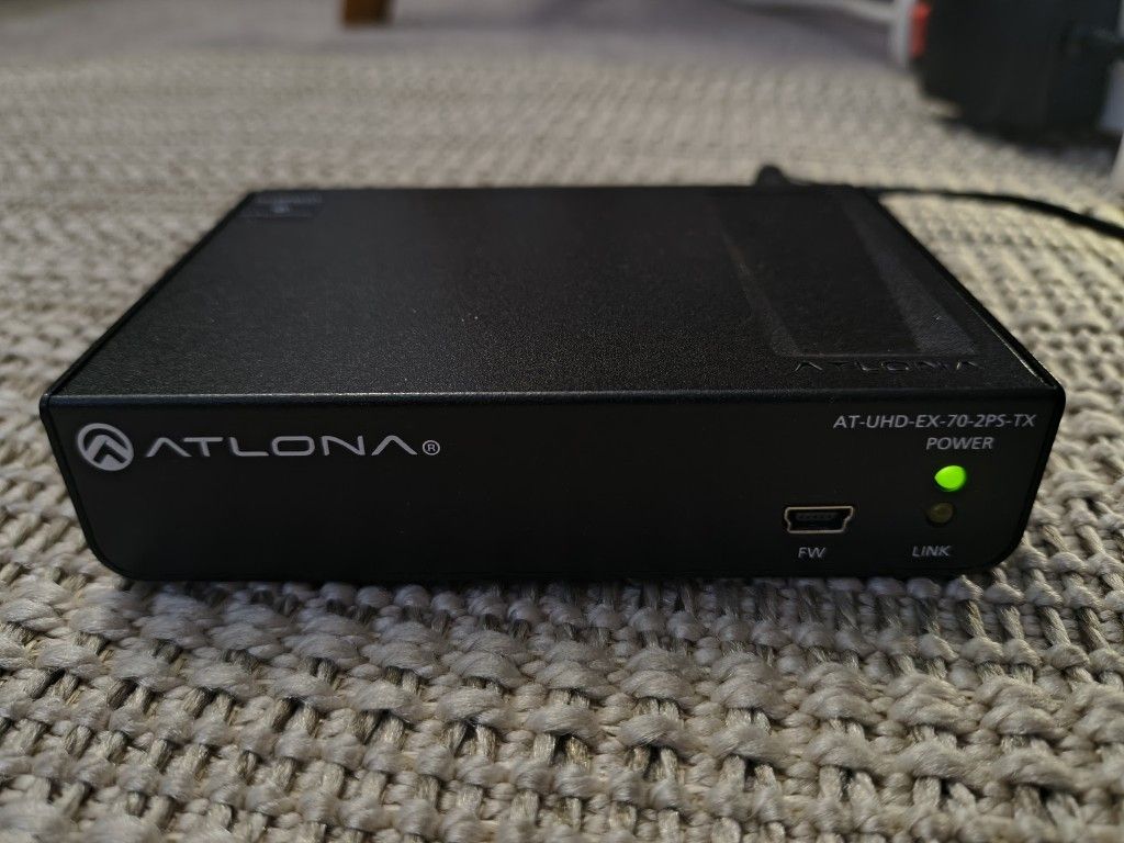 Atlona AT-UHD-EX-70-2PS-TX with Power Adapter