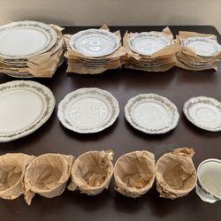 Bel Kraft Bavarian Bouquet 32pc set