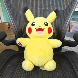 Build-a-Bear - Pikachu (15")