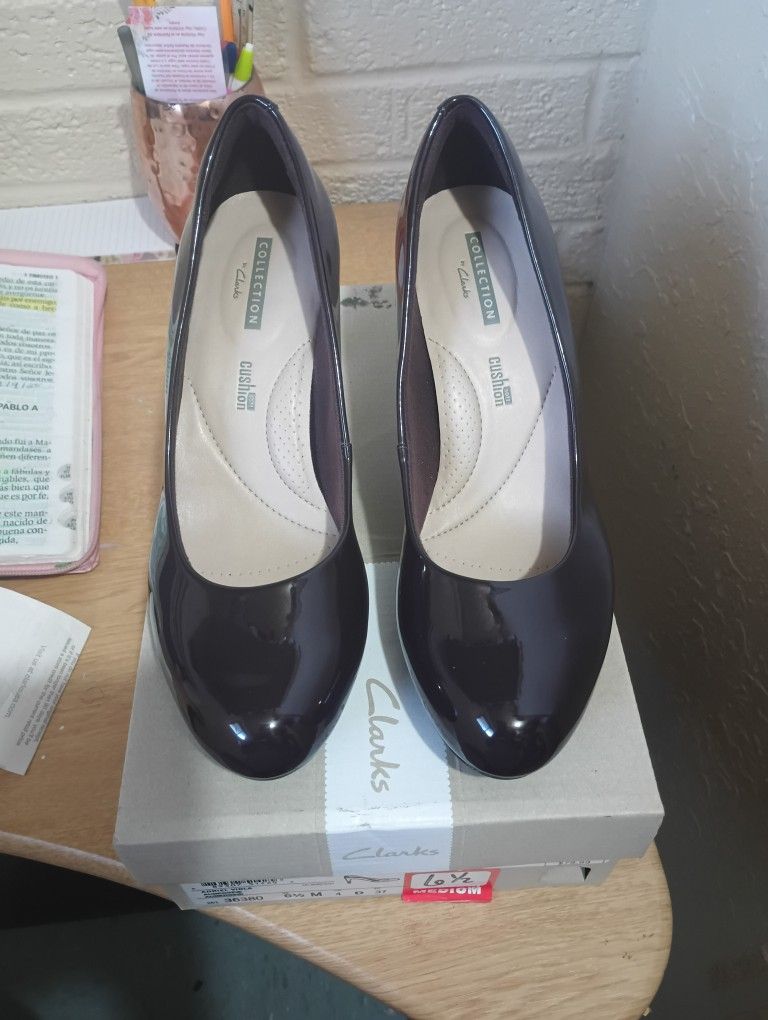 Heels π π©· Original Clarks
