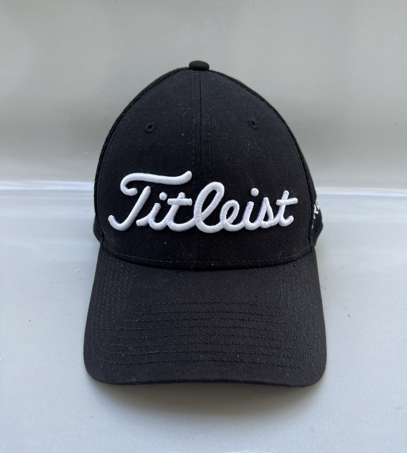 Titleist Tour Pro V1 FJ Mens Golf Hat Fitted Mesh Cap Size Small/Medium