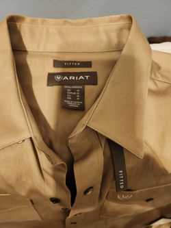 ARIAT MENS  SHIRT SIZE M FITTED  NEW