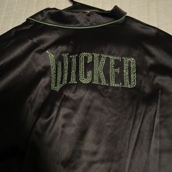 Great Gift For That Wicked Fan! Silky Pajamas