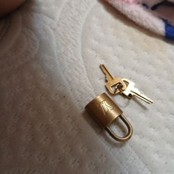 Louie Vuton Lock