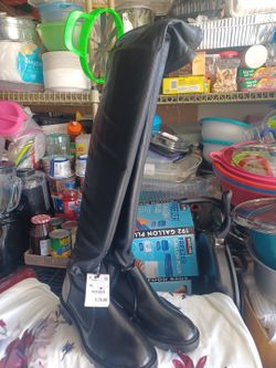 Zara Woman Boos Size 9