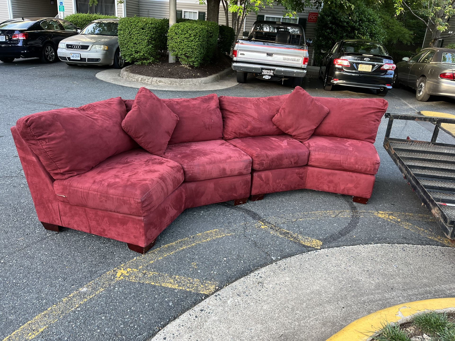 Theater couch Can Deliver