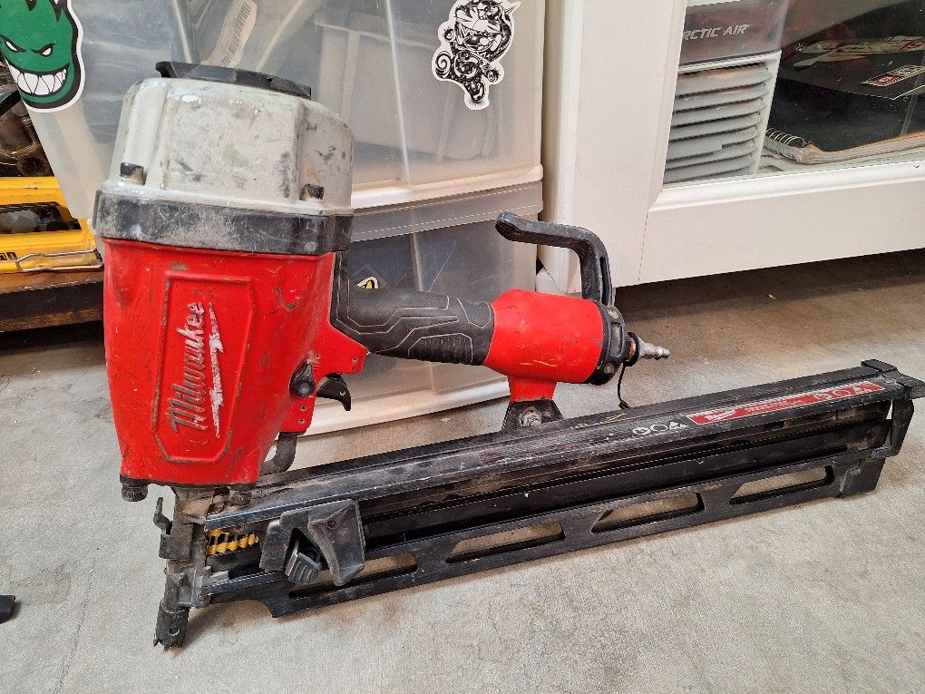 Milwaukee Framing Nail Gun