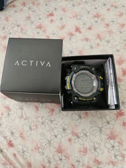Activa Summit X Invicta Unisex Digital Watch