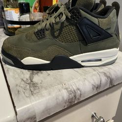 Nike Air Jordan 4 Retro 