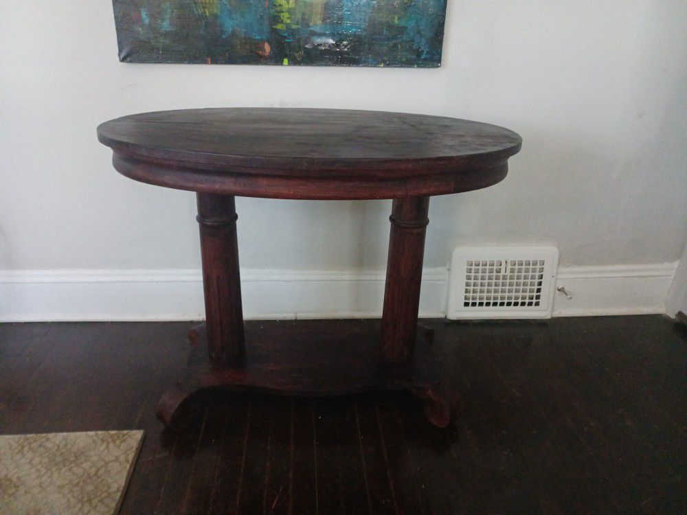 Antique - Oval table with pillars and scrolls - Empire Style - circa 1890's-1920's