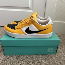 Nike SBs   size:11.5