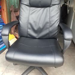 Office chair 