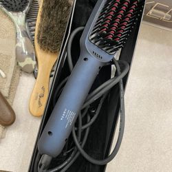 Beard / hair straightener brush / comb  Salon 