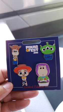 Disney LE toy story pin