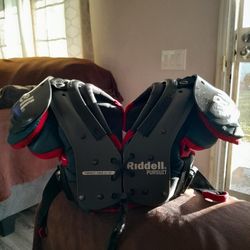 Riddell Pursuit Shoulder Pads