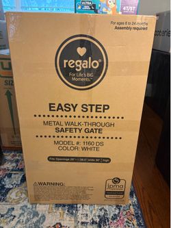 Regalo Safety 29-38.5” Baby Gate for Doorways & Bottom of Stairs, Pressure Mounted Baby Gate with Door for Babies, Toddlers & Pets, Tested & Safe for