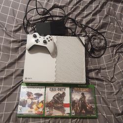 Xbox one bundle with 4 working games 1 controller