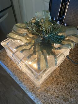 Glass Christmas Gift With Lights 