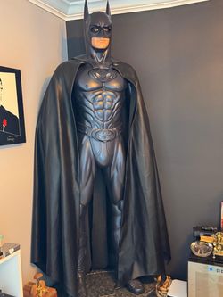 BATMAN Life size collectors piece #33 of 500