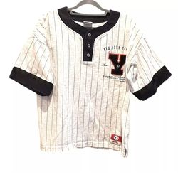 Vintage New York Yankees 90’s Baseball Jersey Size Medium RARE!