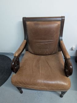 Arm rest chair