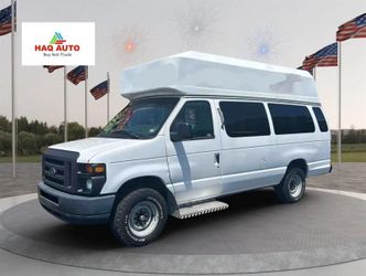 2013 Ford E-350 Super Duty