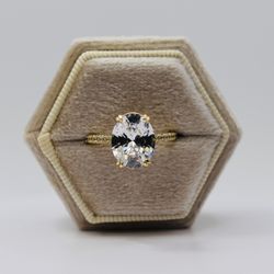 14k Gold Oval Cut Engagement Ring