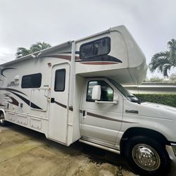 2013 Forest River Sunseeker RV